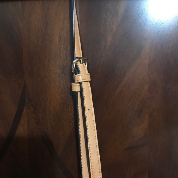 Fringe Crossbody - Picture 5 of 8